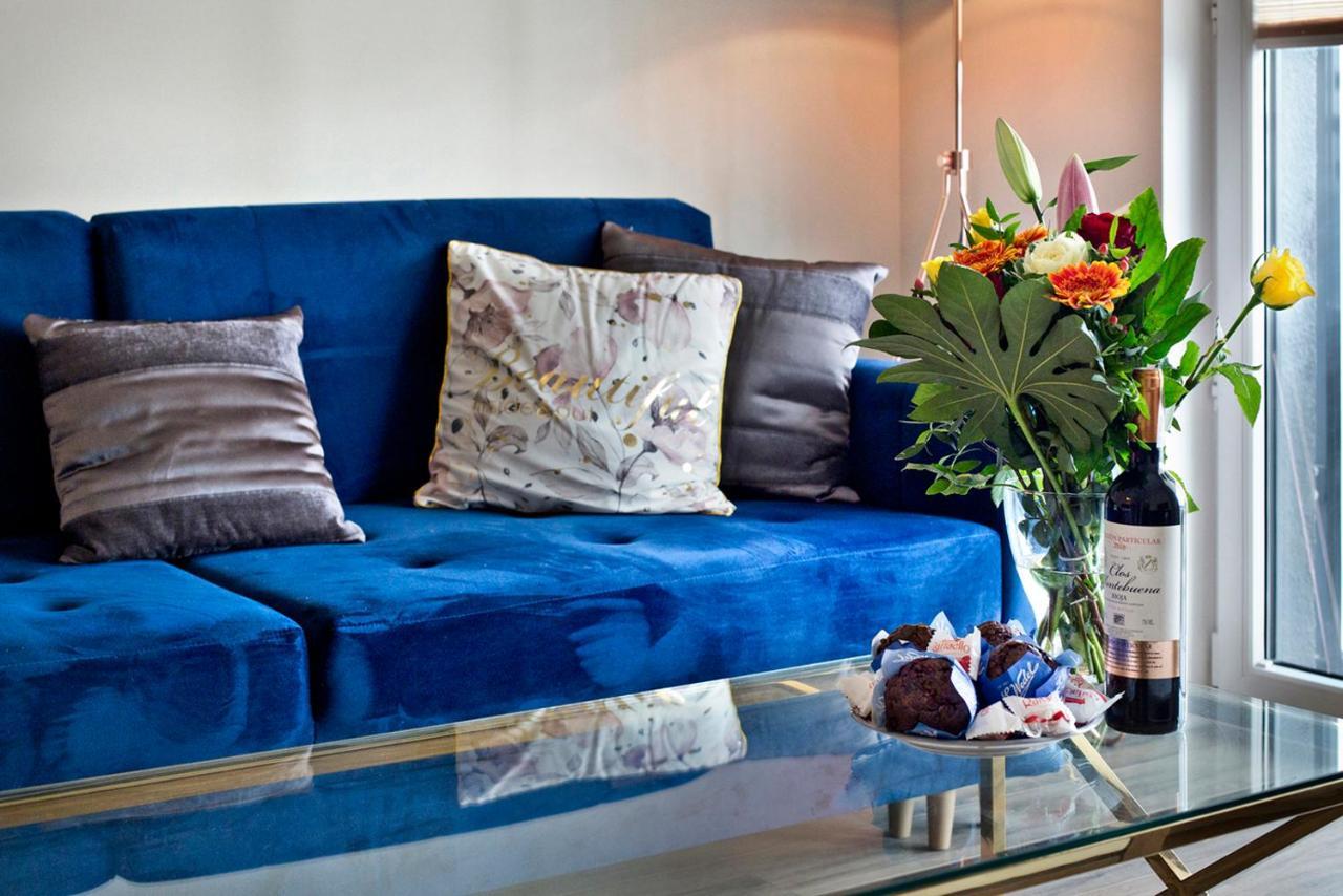 Prymasa Tysiaclecia - P&O Serviced Apartments Warsaw Exterior photo